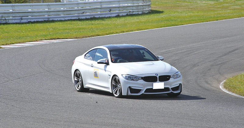 レーシングサービス